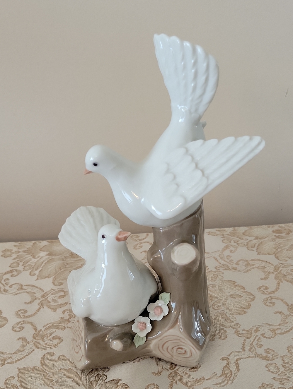 White Porcelain Dove Sculpture on Brown Tree Stump - Decorative Home Accent